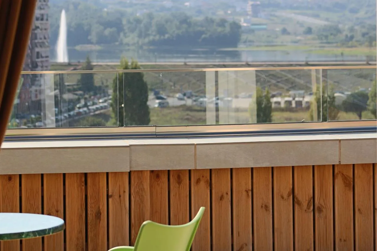Lake Muse Penthouse Apartment Tirana