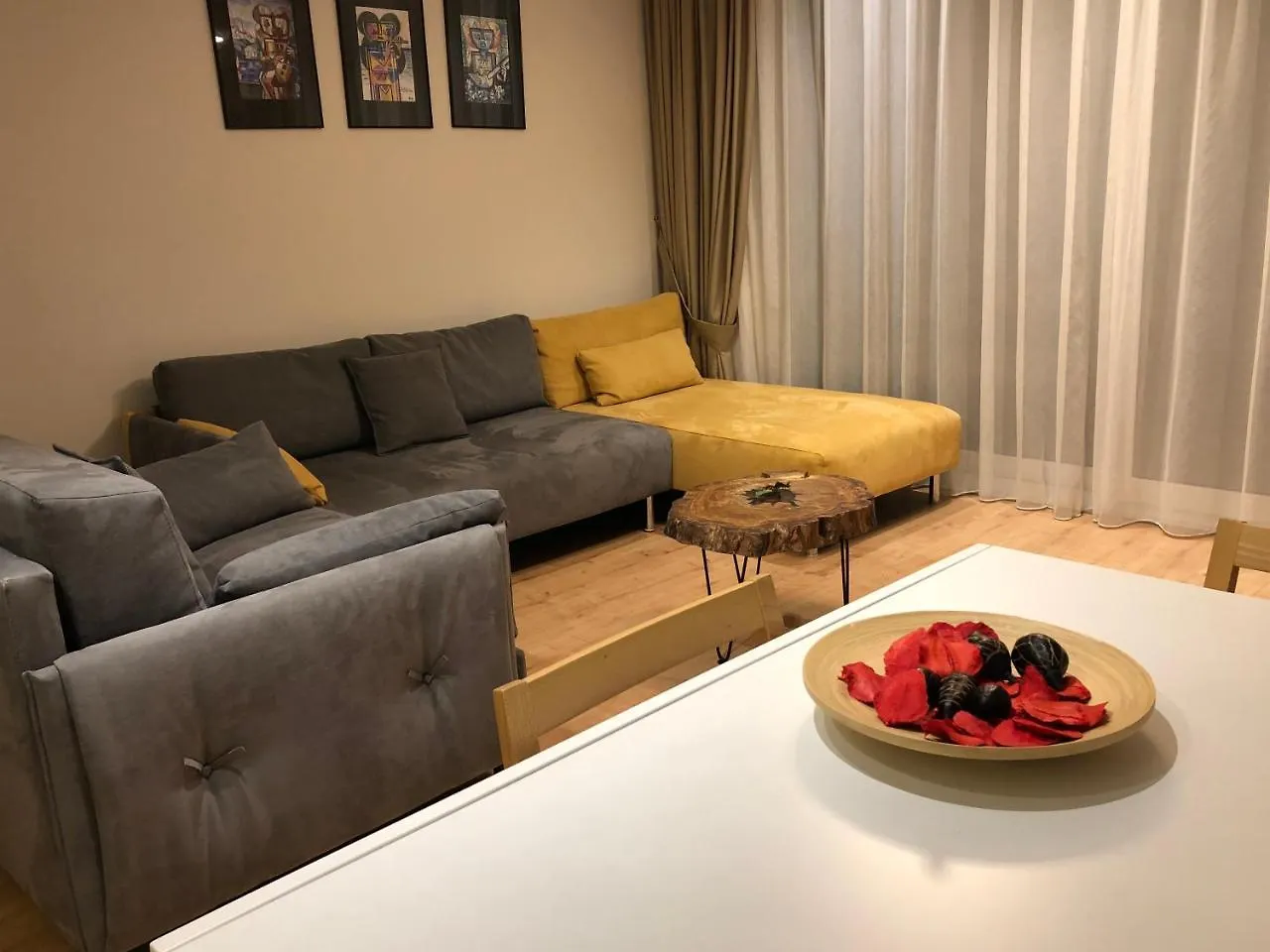 Lake Muse Penthouse Apartment Tirana